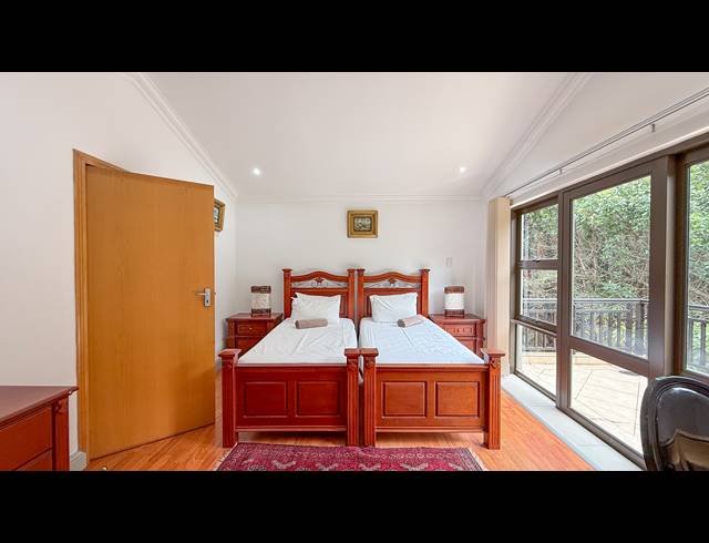 3 BEDROOM TOWNHOUSE TO LET IN ZIMBALI ESTATE